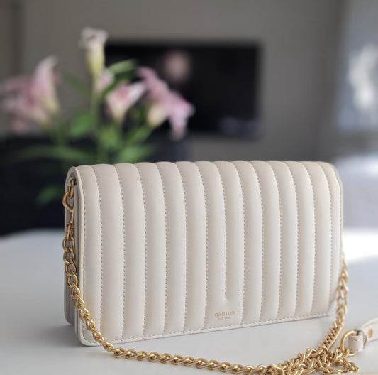 Oroton - White Leather Handbag